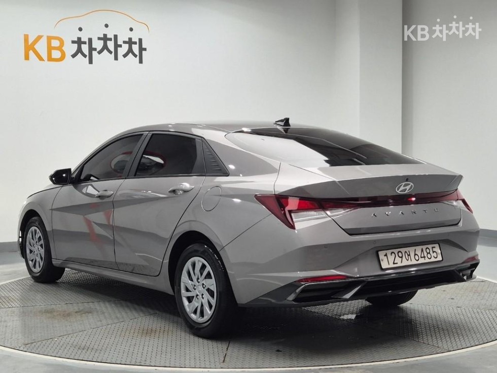 Hyundai Avante — miniaturë 2