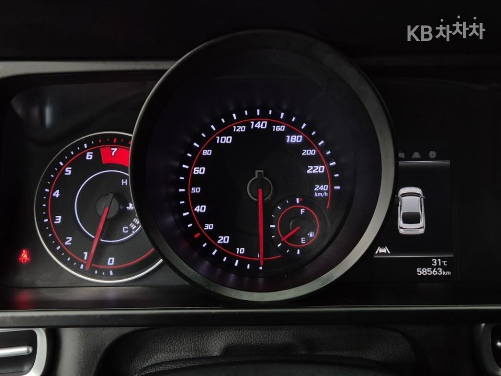 Hyundai Avante — miniaturë 6