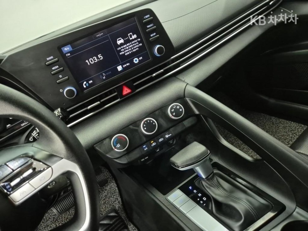 Hyundai Avante — miniaturë 10