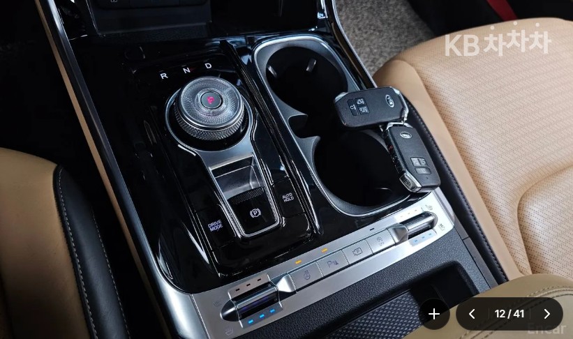Kia Carnival — miniaturë 9