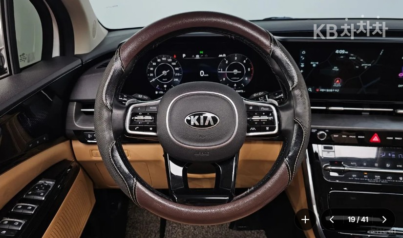 Kia Carnival — miniaturë 14