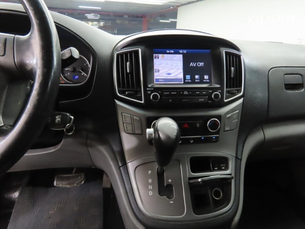 Hyundai Starex — miniaturë 7