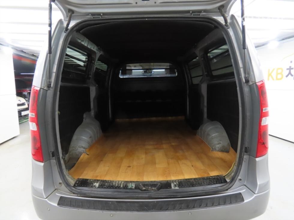 Hyundai Starex — miniaturë 18
