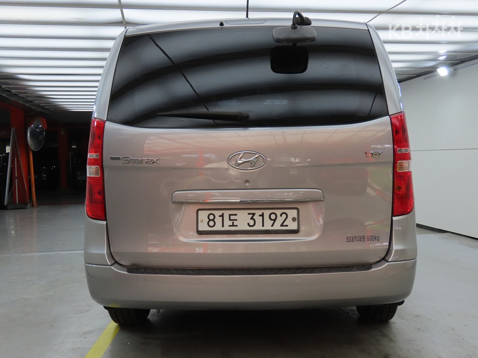Hyundai Starex — miniaturë 3