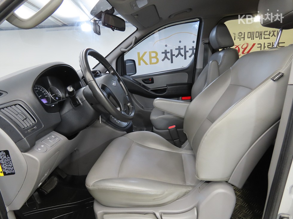 Hyundai Starex — miniaturë 8