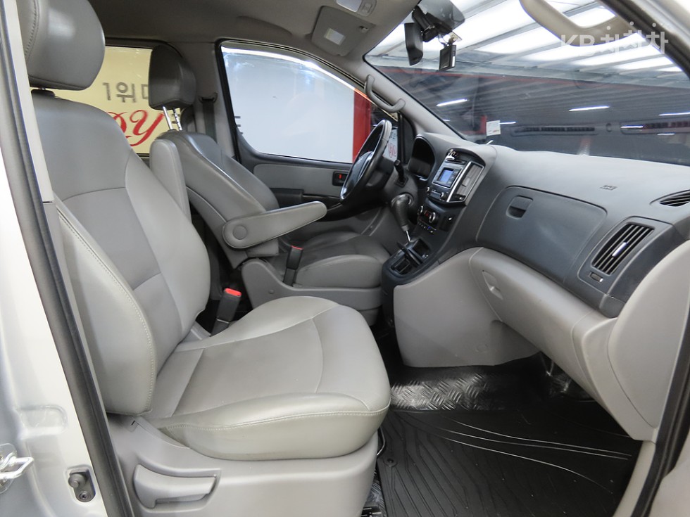 Hyundai Starex — miniaturë 7