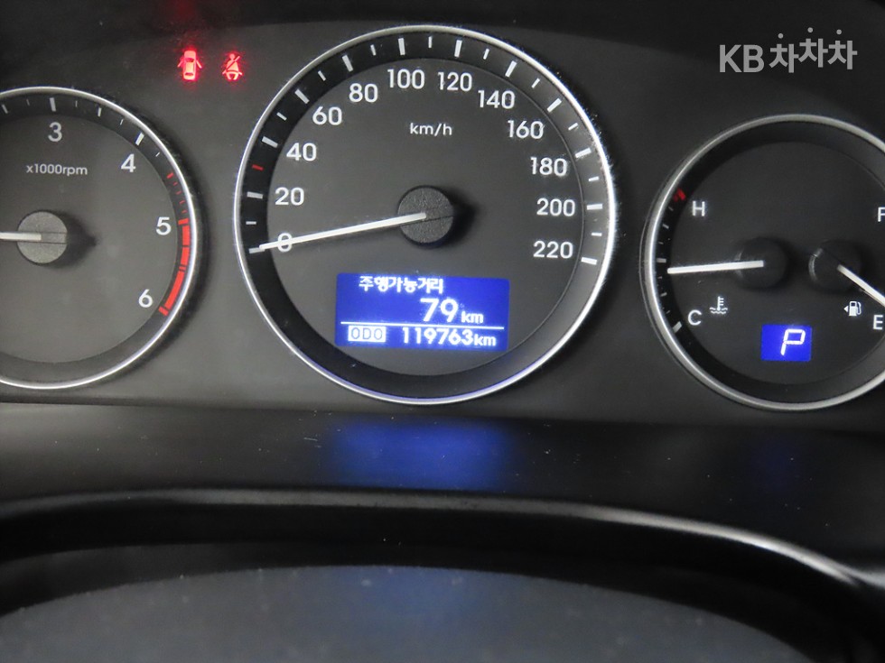 Hyundai Starex — miniaturë 5