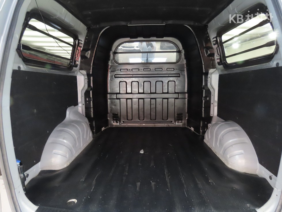 Hyundai Starex — miniaturë 11