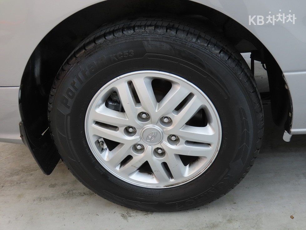 Hyundai Starex — miniaturë 19