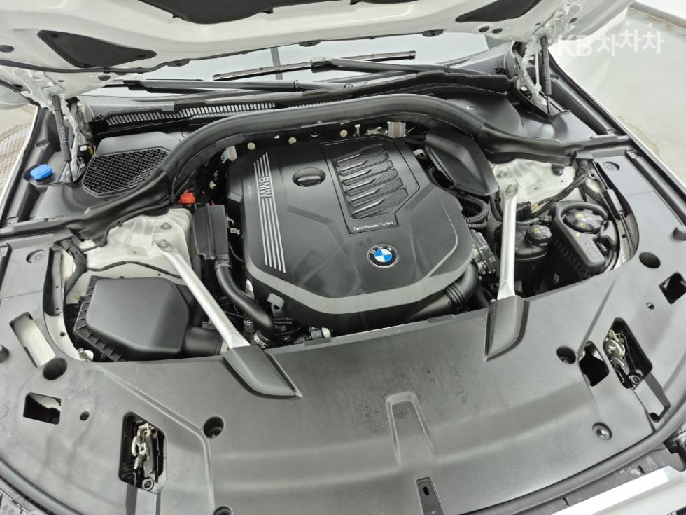2023 BMW BMW photo