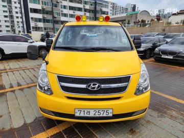 Hyundai Starex 12인승 왜건 CVX — foto 1