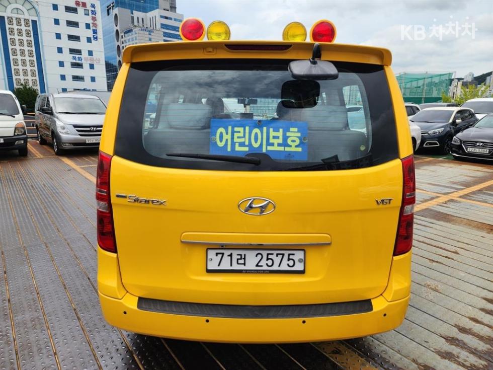 Hyundai Starex — miniaturë 5