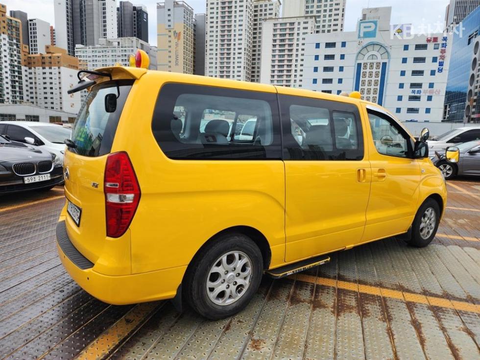Hyundai Starex — miniaturë 6