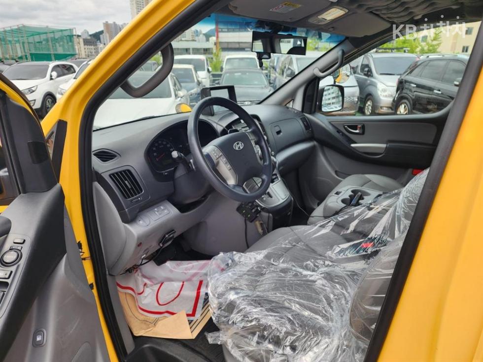Hyundai Starex — miniaturë 9