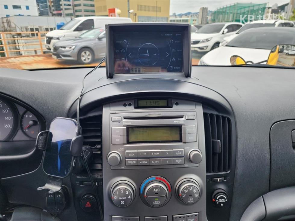 Hyundai Starex — miniaturë 12