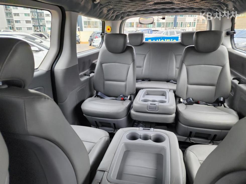 Hyundai Starex — miniaturë 16
