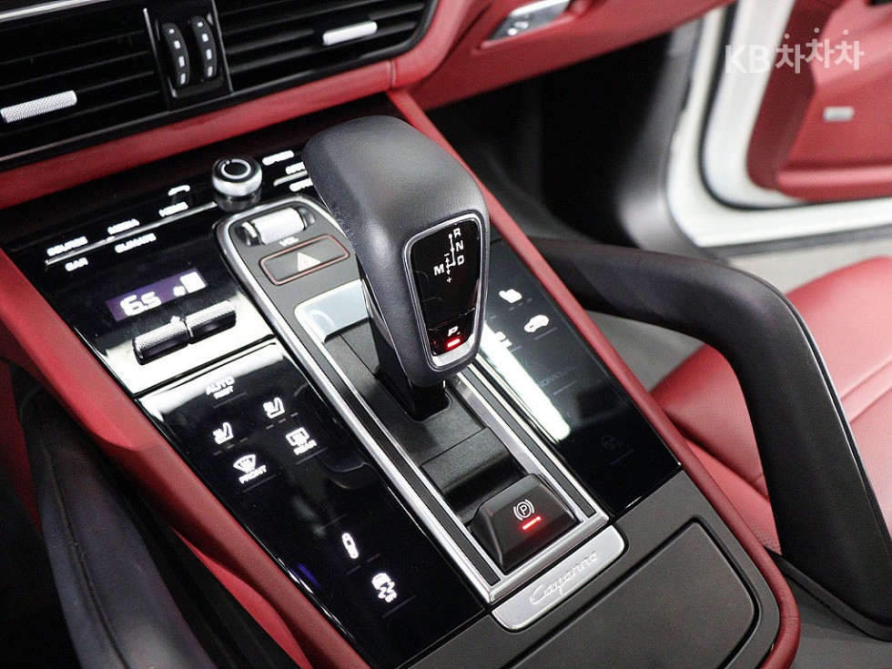 Porsche Cayenne — miniaturë 9