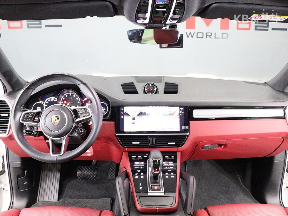 Porsche Cayenne — miniaturë 13