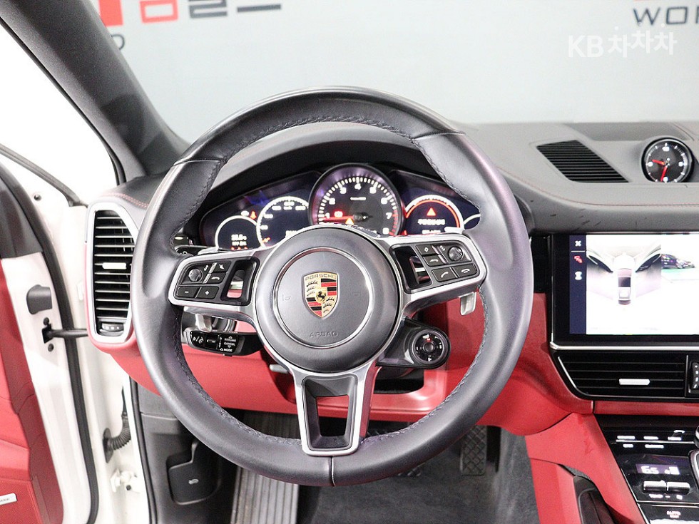 Porsche Cayenne — miniaturë 14