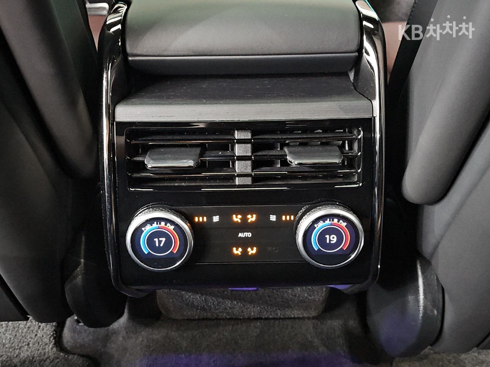 Land Rover Range Rover Sport — miniaturë 17