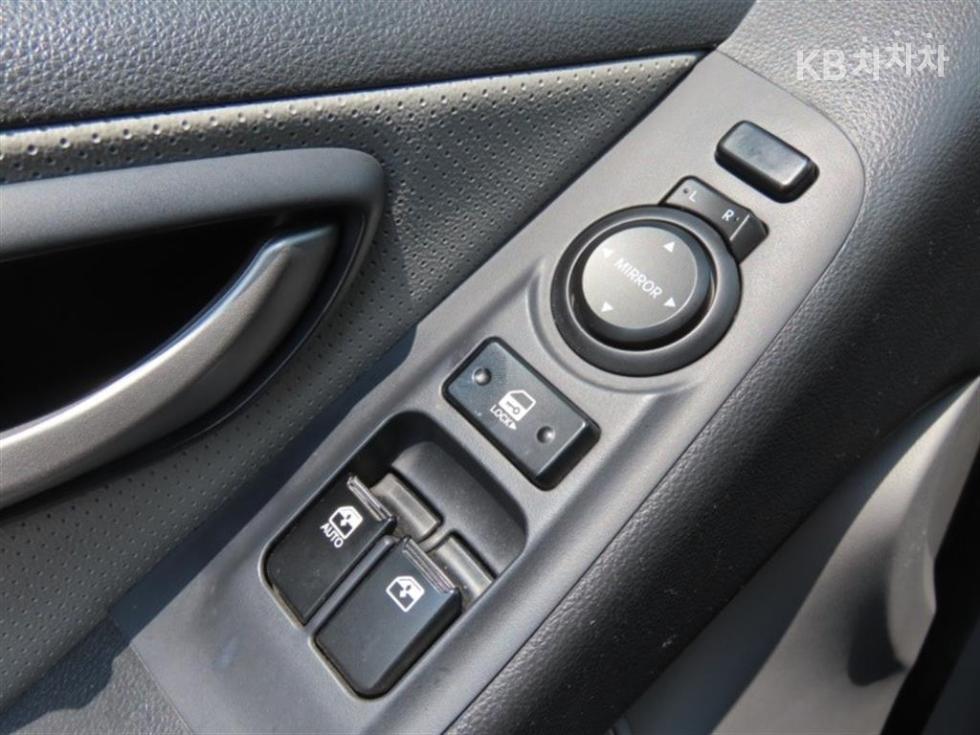 Hyundai Starex — miniaturë 11
