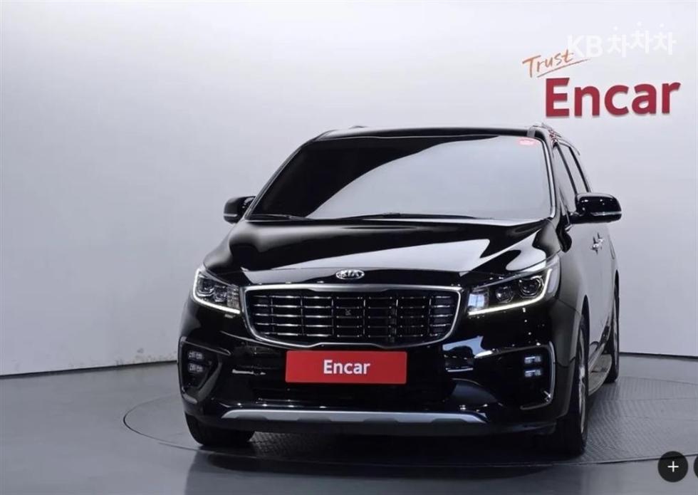 Kia Carnival — miniaturë 2
