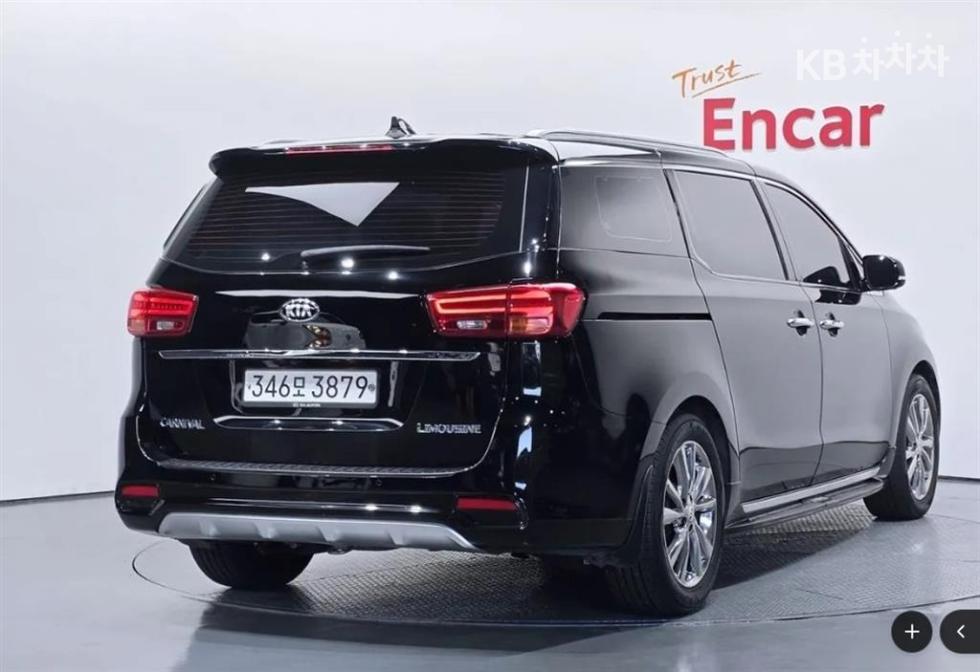 Kia Carnival — miniaturë 3