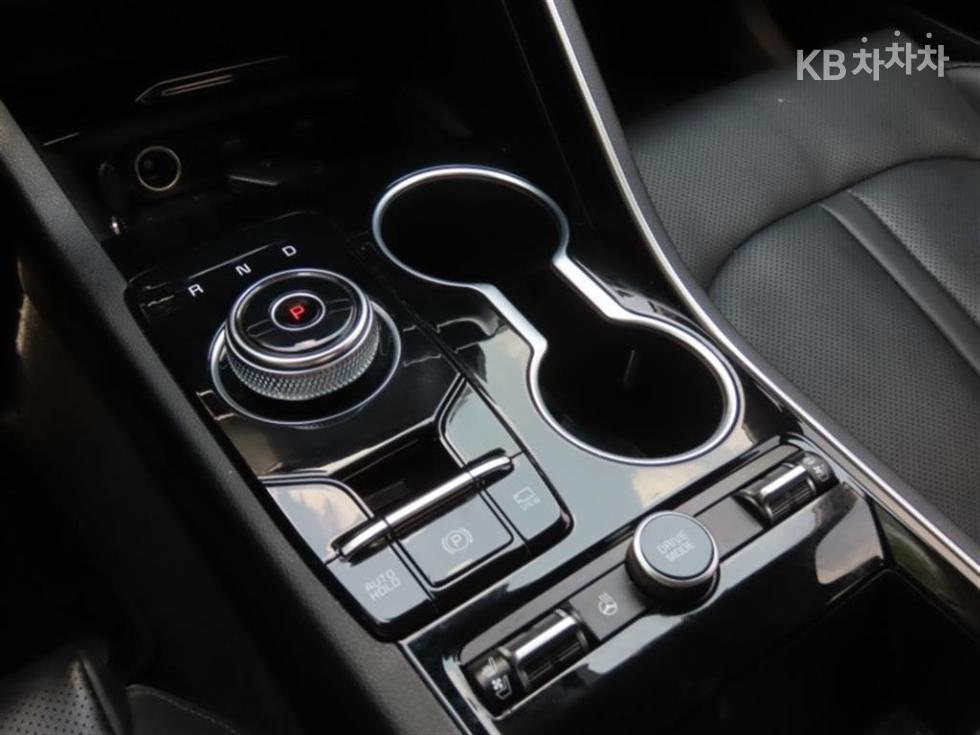 Kia K5 — miniaturë 6