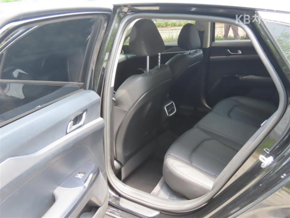 Kia K5 — miniaturë 14