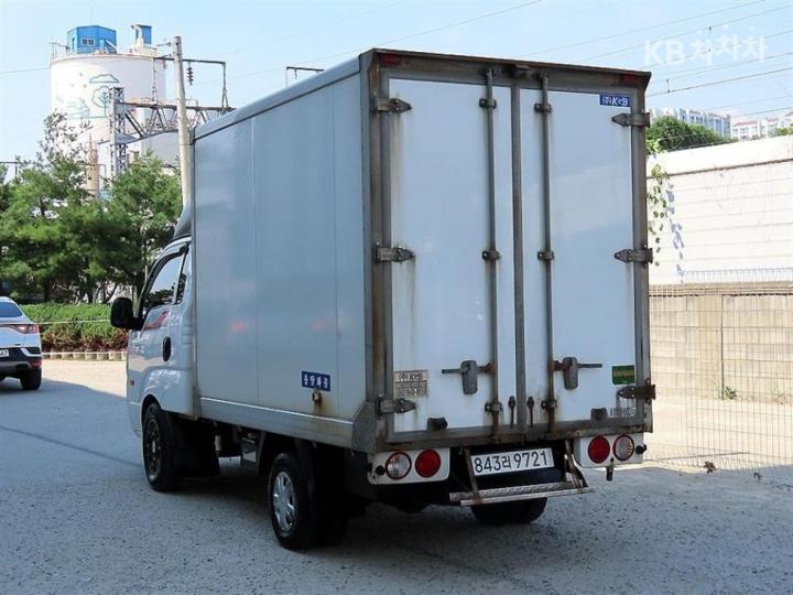 Kia Bongo 3 2018 photo 3