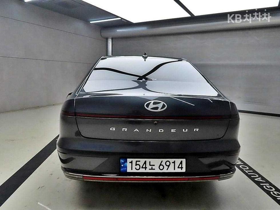 2023 Hyundai Used Car photo