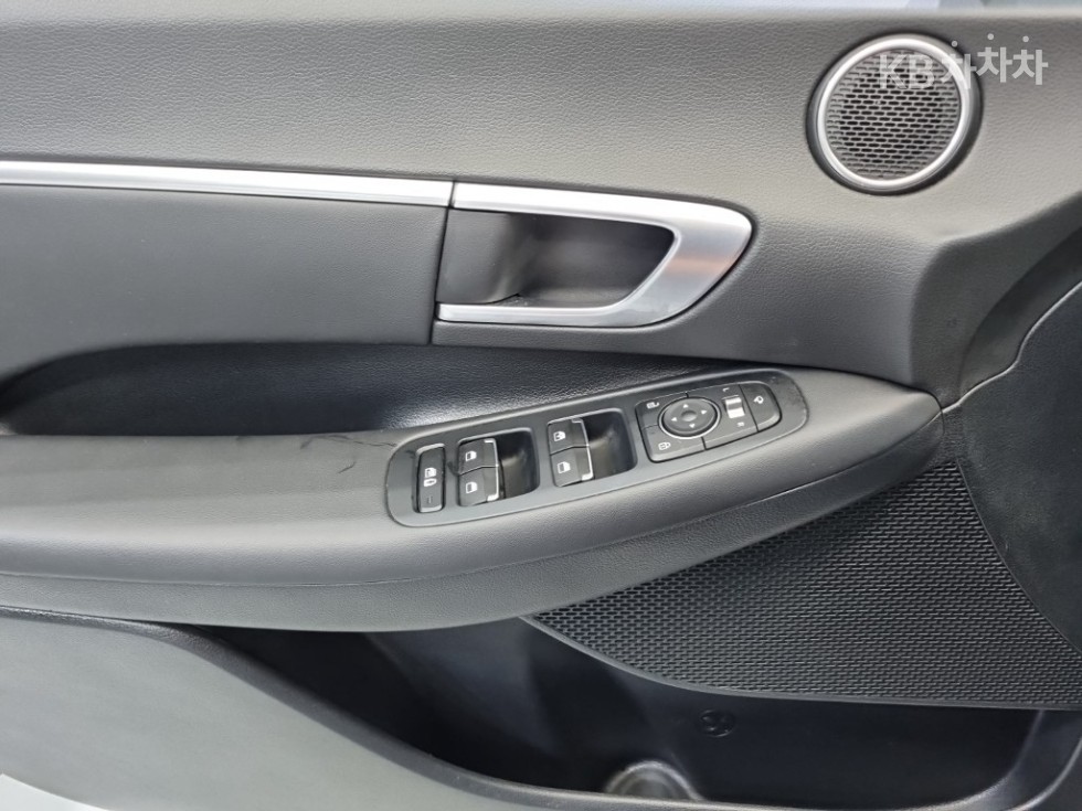 Hyundai Sonata — miniaturë 18