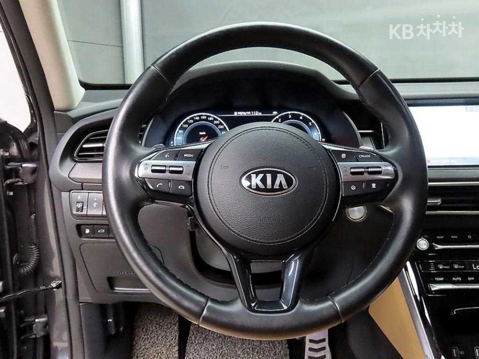 2019 Kia K7 photo
