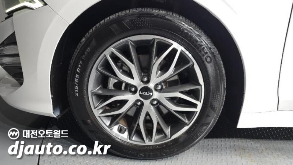 Kia K5 — miniaturë 5
