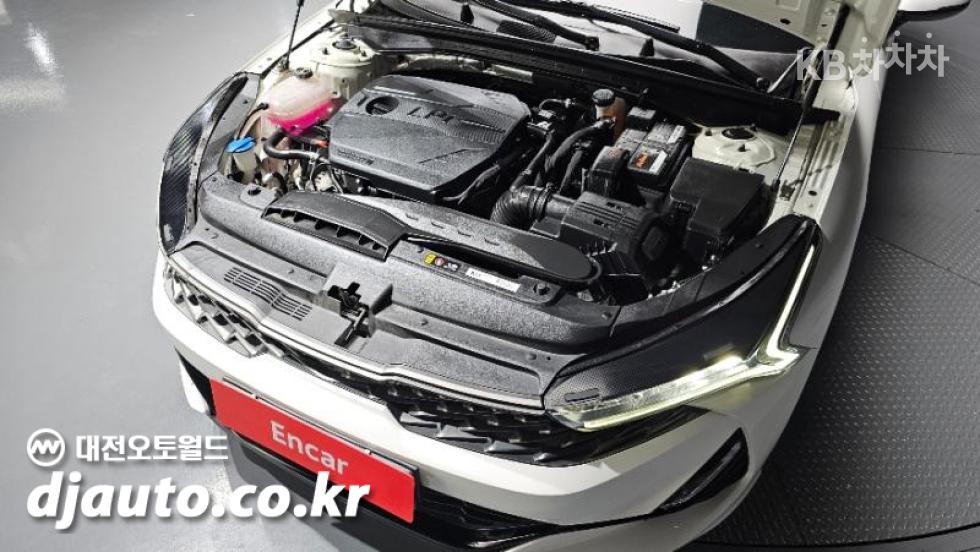 Kia K5 — miniaturë 6
