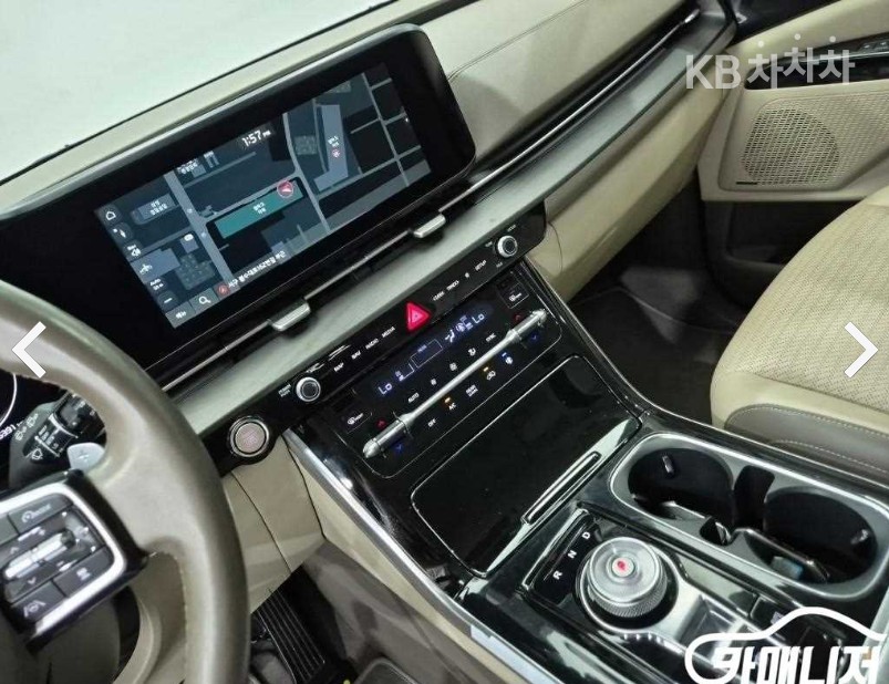 Kia Carnival — miniaturë 10