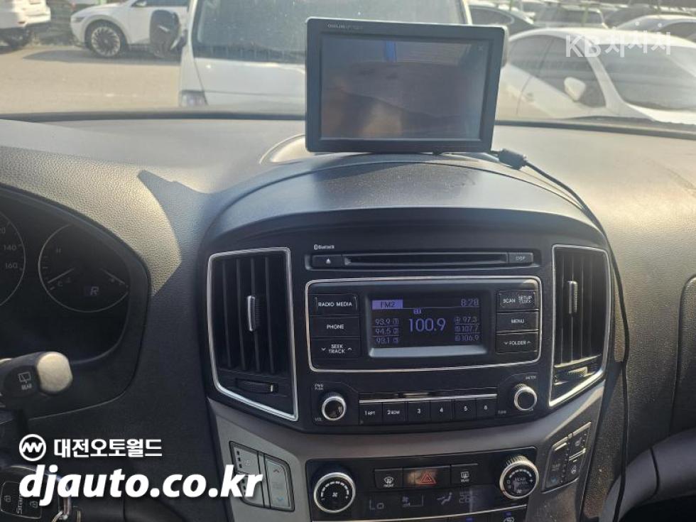 Hyundai Starex — miniaturë 4