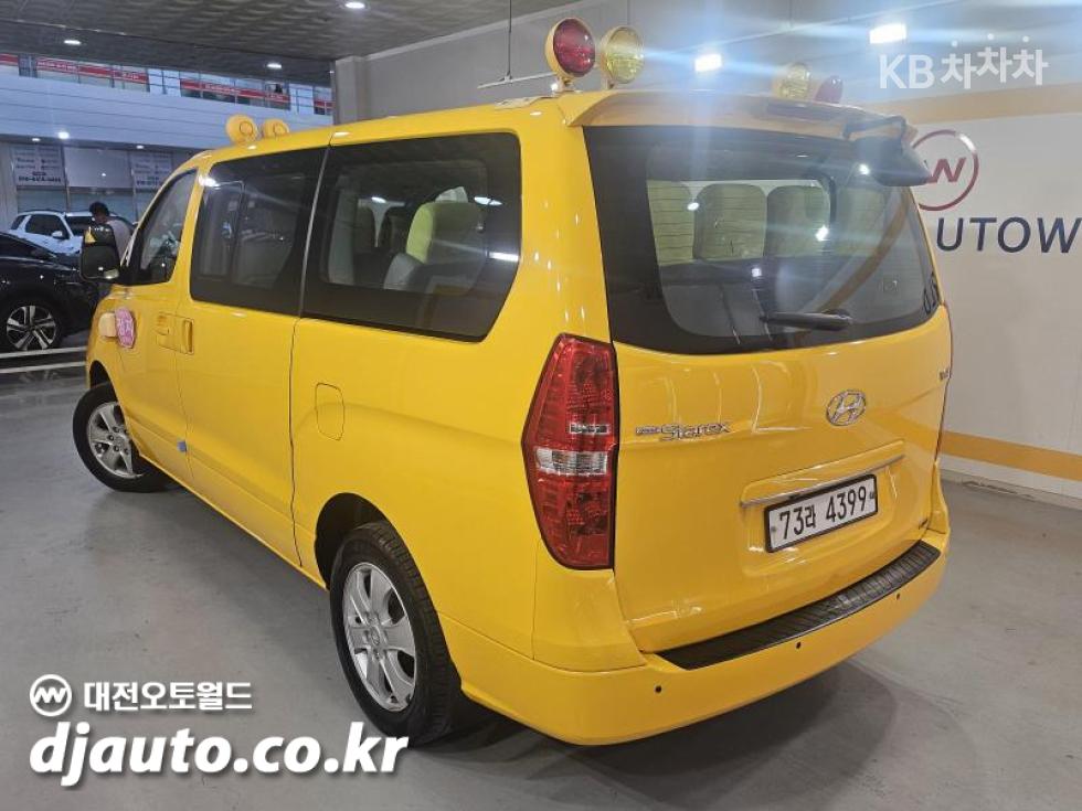 Hyundai Starex — miniaturë 4