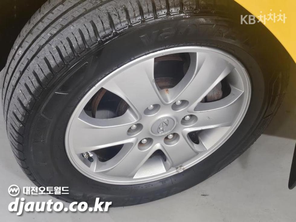 Hyundai Starex — miniaturë 9