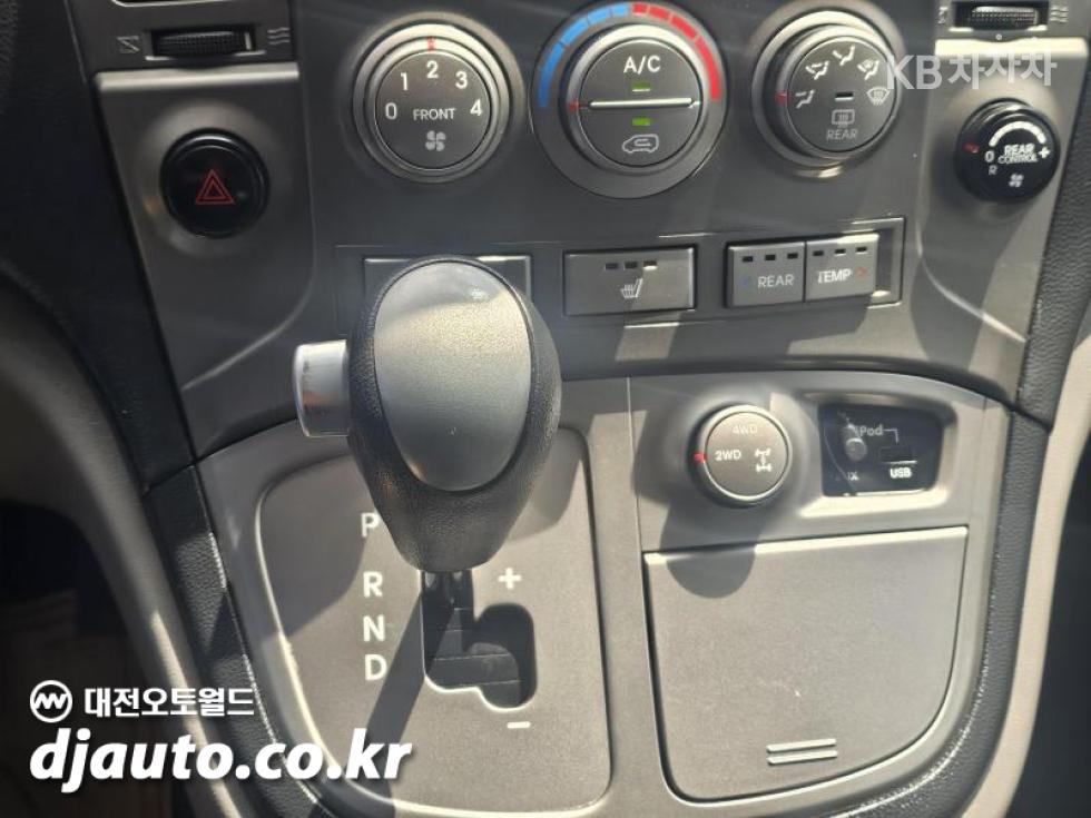 Hyundai Starex — miniaturë 16