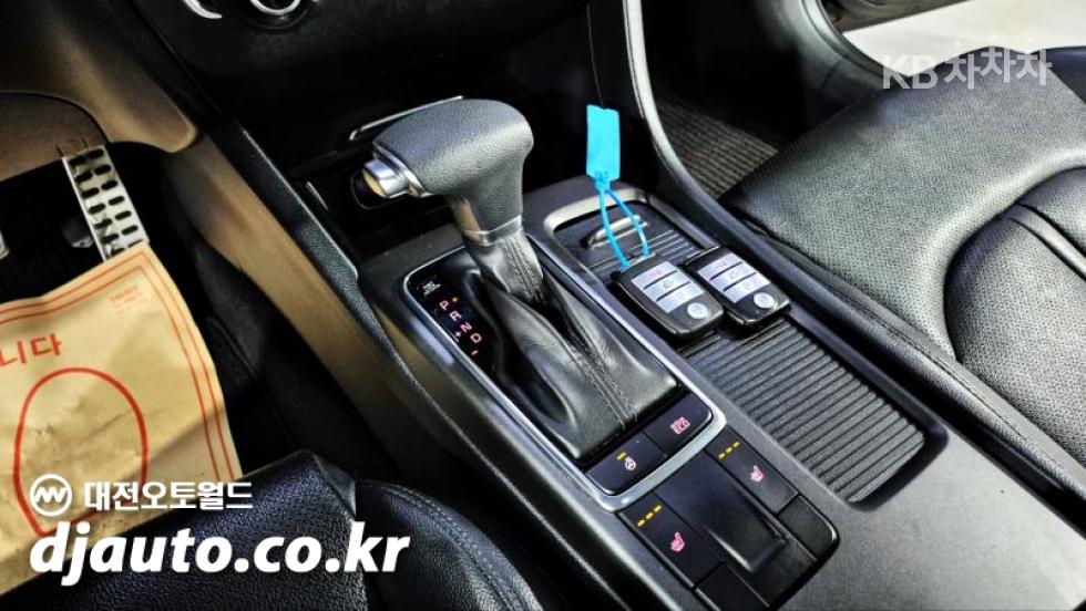 Kia K5 — miniaturë 8