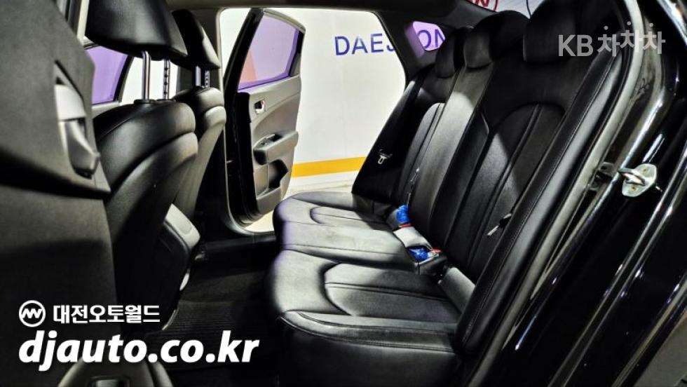 Kia K5 — miniaturë 13