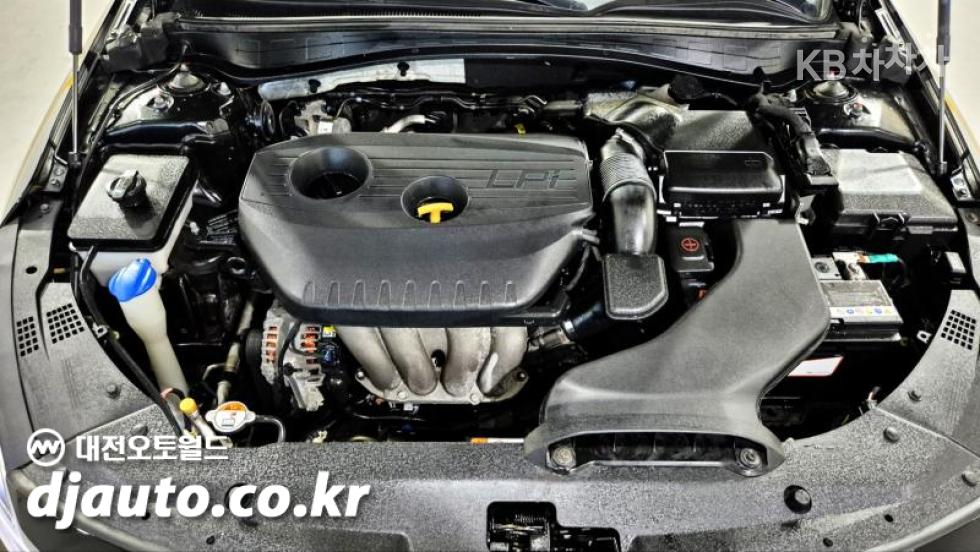 Kia K5 — miniaturë 20