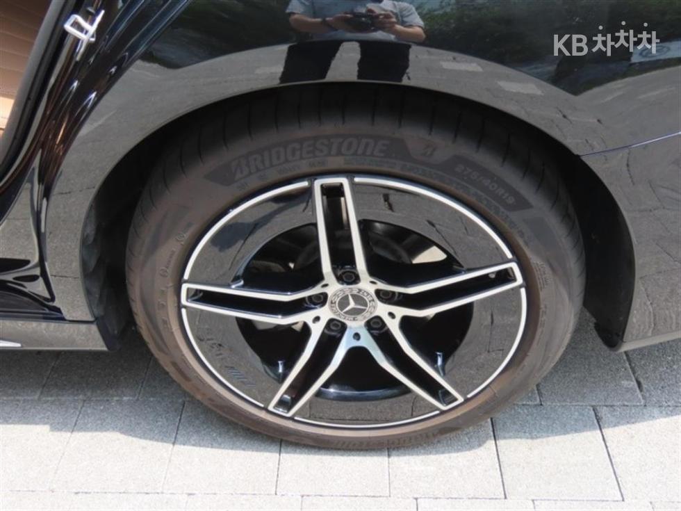 Mercedes-Benz E-klasse — miniaturë 17