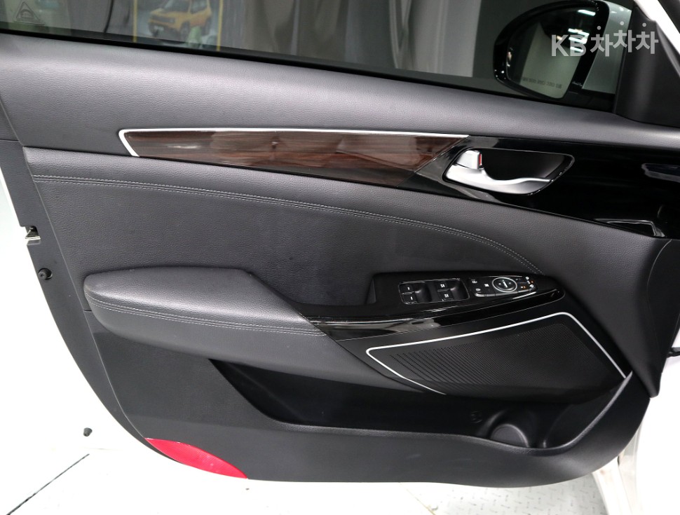 Kia K7 — miniaturë 8