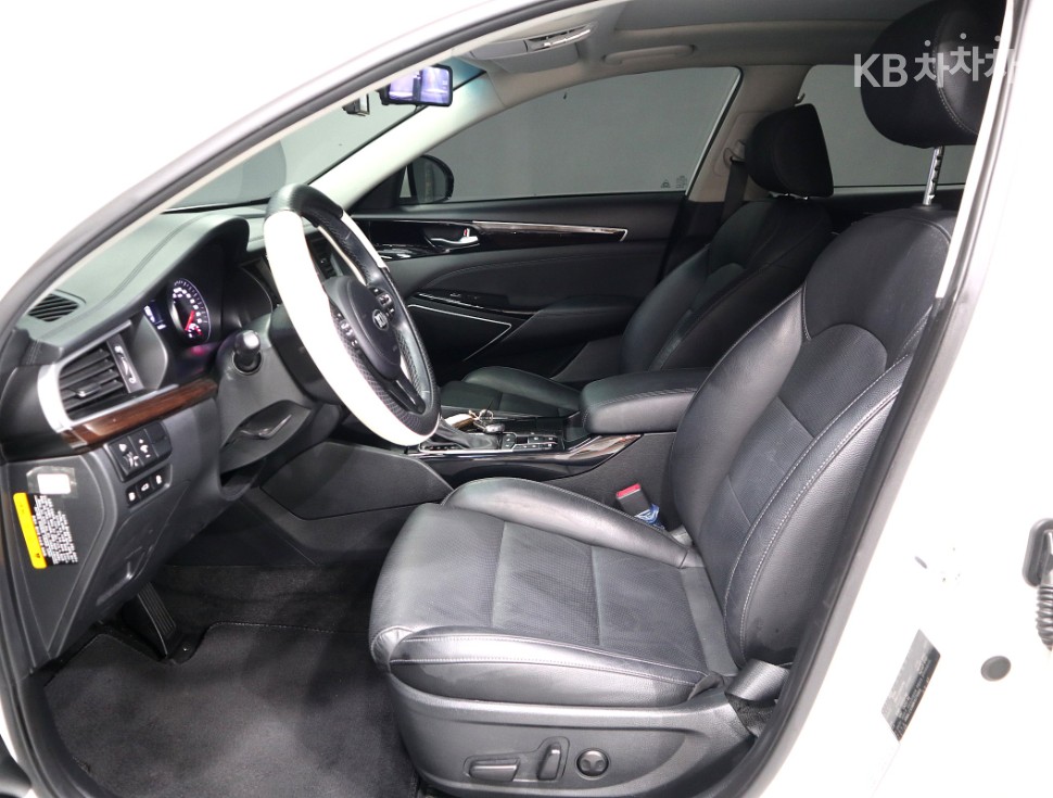 Kia K7 — miniaturë 9