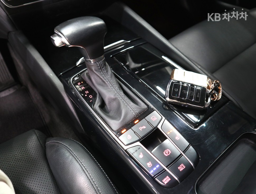 Kia K7 — miniaturë 15