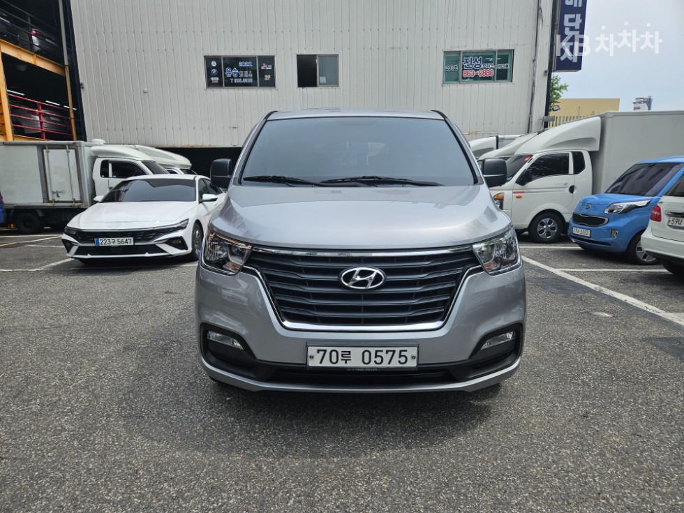 Hyundai Starex — miniaturë 2