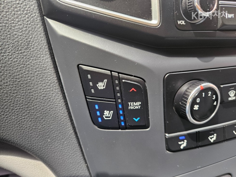 Hyundai Starex — miniaturë 13