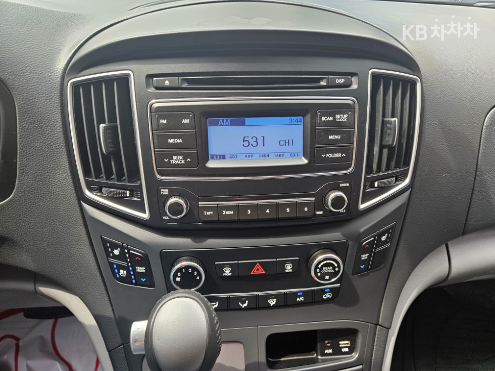 Hyundai Starex — miniaturë 12